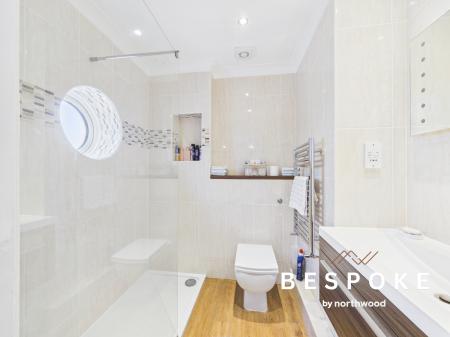 5 bedroom Detached house for sale in Dingle Close, Macclesfield, SK10