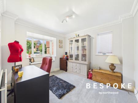 5 bedroom Detached house for sale in Dingle Close, Macclesfield, SK10