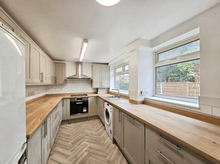 2 bedroom Semi-detached house to let in Beech Lane, Wilmslow, SK9