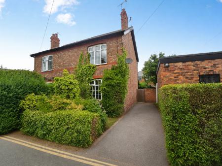 2 bedroom Semi-detached house to let in Beech Lane, Wilmslow, SK9