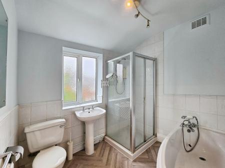 2 bedroom Semi-detached house to let in Beech Lane, Wilmslow, SK9