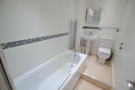 2 bedroom Terraced House to let in Edward Street, Macclesfield, SK11