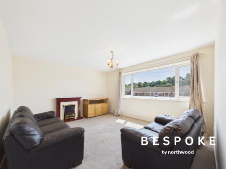 2 bedroom Flat for sale in Beech Farm Drive, Macclesfield, SK10