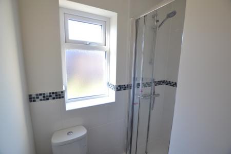 2 bedroom Terraced House to let in Allen Street, Macclesfield, SK11