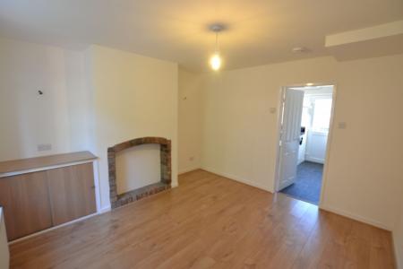 2 bedroom Terraced House to let in Allen Street, Macclesfield, SK11