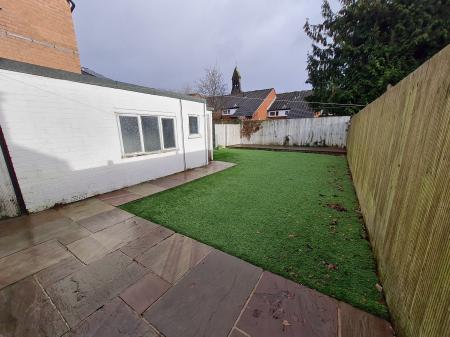 3 bedroom Semi-detached house to let in Toll Bar Road, Macclesfield, SK11
