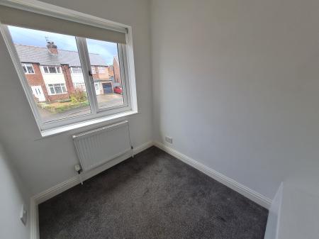 3 bedroom Semi-detached house to let in Toll Bar Road, Macclesfield, SK11