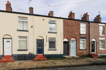 2 bedroom Terraced House to let in Newton Street, Macclesfield, SK11