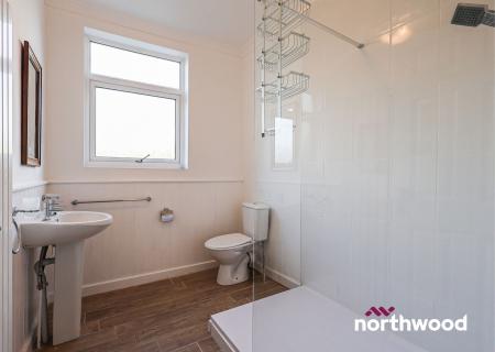 3 bedroom Terraced House to let in High Street, Macclesfield, SK11
