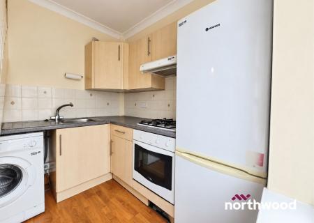 1 bedroom Terraced House to let in Waterloo Street West., Macclesfield, SK11