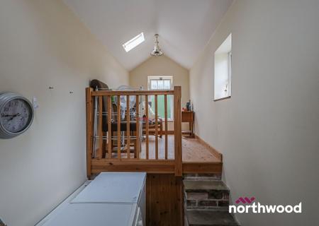 2 bedroom Cottage to let in Hodgehill Lane, Marton, SK11