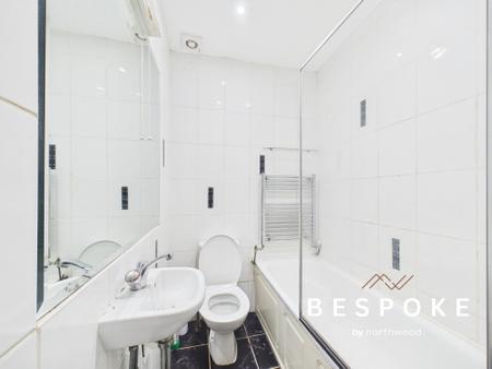 2 bedroom Terraced House for sale in Chester Road, Macclesfield, SK11