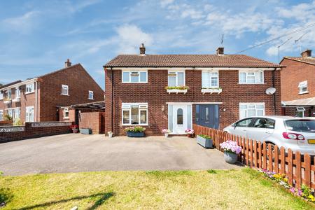 3 bedroom Semi-detached house for sale in Queensway, Maidenhead, SL6