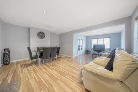 3 bedroom Semi-detached house for sale in St Pauls Avenue, Slough, SL2