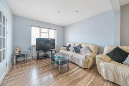 3 bedroom Semi-detached house for sale in St Pauls Avenue, Slough, SL2