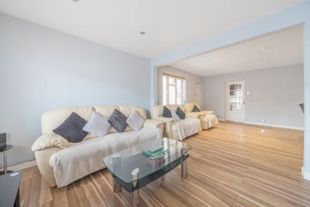 3 bedroom Semi-detached house for sale in St Pauls Avenue, Slough, SL2