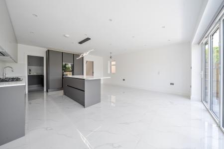 1 bedroom House share to let in Courthouse Road, Maidenhead, SL6