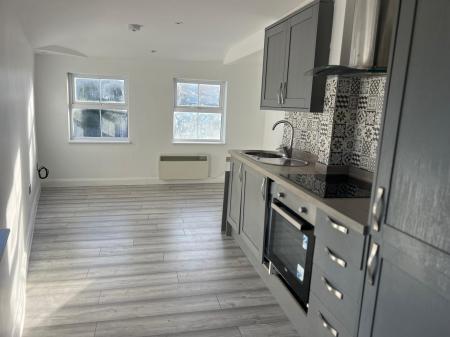 1 bedroom Flat to let in Reading Road, Reading, RG8