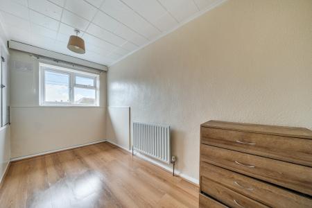 3 bedroom Terraced House to let in Quinbrookes, Slough, SL2