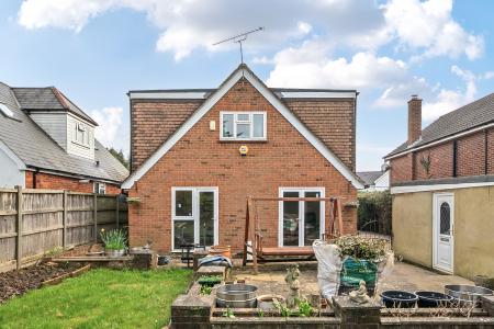 4 bedroom Detached house to let in Havelock Road, Maidenhead, SL6