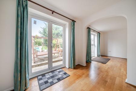 4 bedroom Detached house to let in Havelock Road, Maidenhead, SL6