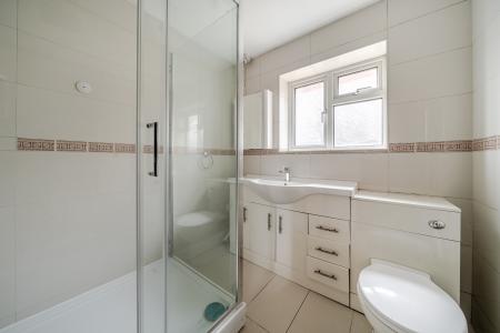 4 bedroom Detached house to let in Havelock Road, Maidenhead, SL6