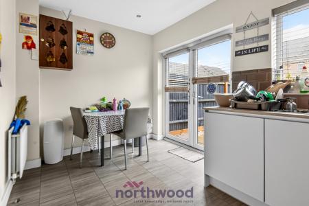 2 bedroom Terraced House to let in Wallingford Way, Maidenhead, SL6