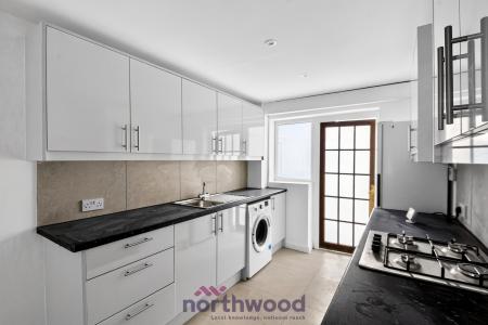 3 bedroom End of terrace house to let in Reeve Road, Holyport, SL6