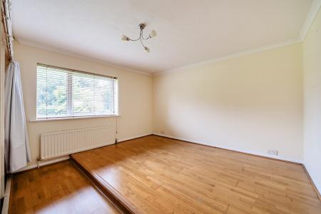 2 bedroom Flat for sale in Ray Mead Road, Maidenhead, SL6