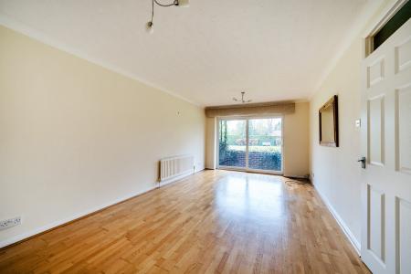 2 bedroom Flat for sale in Ray Mead Road, Maidenhead, SL6