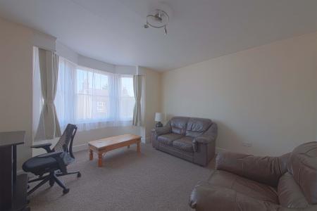 1 bedroom Flat to let in Eastfield Road, Maidenhead, SL1