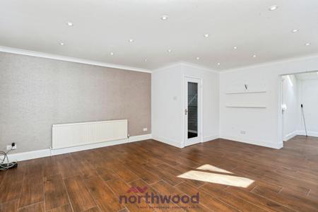 4 bedroom Detached house to let in Eskdale Gardens, Maidenhead, SL6