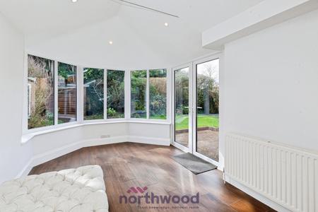 4 bedroom Detached house to let in Eskdale Gardens, Maidenhead, SL6