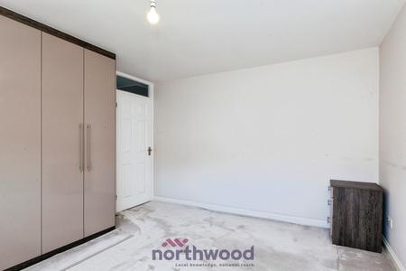 4 bedroom Detached house to let in Eskdale Gardens, Maidenhead, SL6