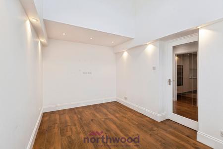 4 bedroom Detached house to let in Eskdale Gardens, Maidenhead, SL6