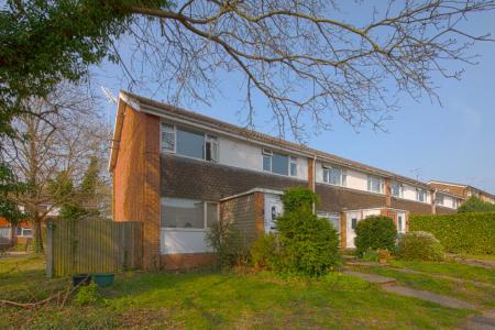 2 bedroom Maisonette to let in Ray Park Ave, Maidenhead, SL6