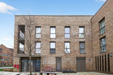 25 Moorbridge Road, Maidenhead, SL6