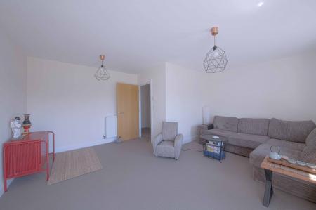 3 bedroom End of terrace house to let in Raven Drive, Maidenhead, SL6