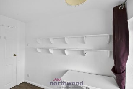 4 bedroom Semi-detached house to let in Fern Drive, Taplow, SL6