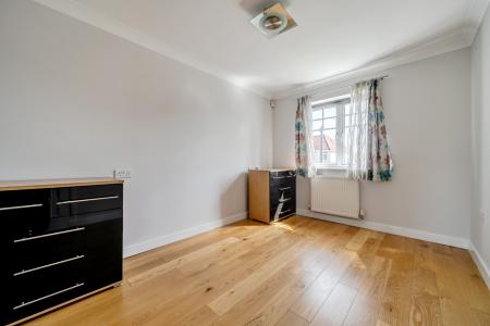 3 bedroom Semi-detached house to let in Blackamoor Lane, Maidenhead, SL6