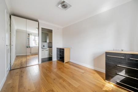 3 bedroom Semi-detached house to let in Blackamoor Lane, Maidenhead, SL6