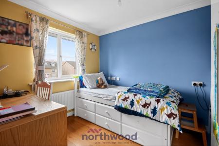 3 bedroom Semi-detached house to let in Blackamoor Lane, Maidenhead, SL6