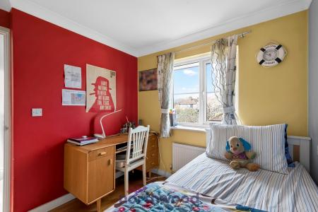 3 bedroom Semi-detached house to let in Blackamoor Lane, Maidenhead, SL6