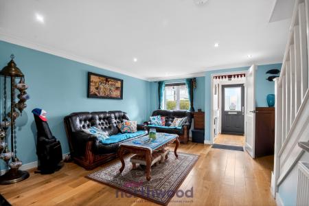 3 bedroom Semi-detached house to let in Blackamoor Lane, Maidenhead, SL6