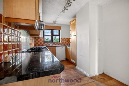 5 bedroom Detached house for sale in Heywood Avenue, Maidenhead, SL6