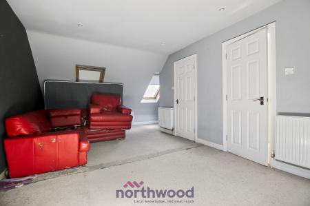 5 bedroom Detached house for sale in Heywood Avenue, Maidenhead, SL6