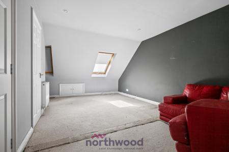 5 bedroom Detached house for sale in Heywood Avenue, Maidenhead, SL6