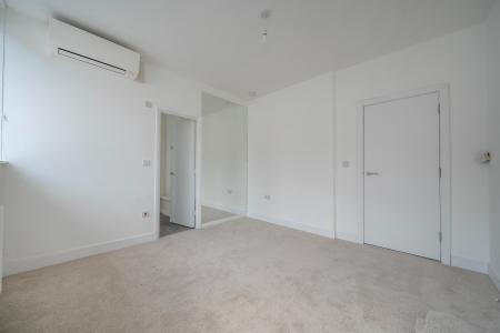 2 bedroom Flat to let in Hight Street, Maidenhead, SL6