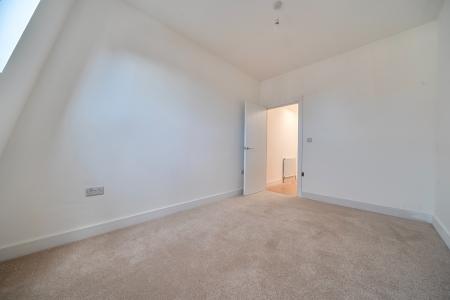 1 bedroom Flat to let in High Street, Maidenhead, SL6