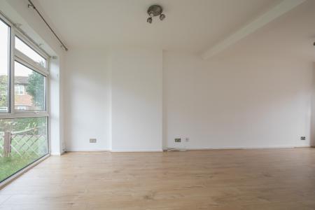 3 bedroom Terraced House to let in Palmers Close, Maidenhead, SL6